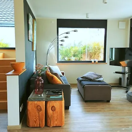 Holiday House House On Muehlfeldsee Apartment Lobnitz (Saxony)