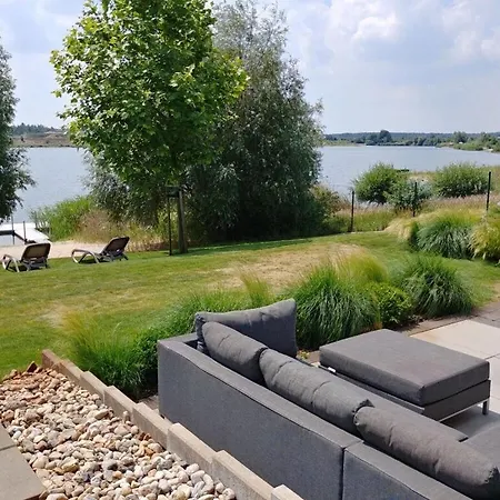 Holiday House House On Muehlfeldsee Lobnitz (Saxony)