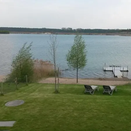 Holiday House House On Muehlfeldsee * Lobnitz (Saxony)